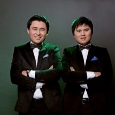Ведущие Нуржан и Бауржан