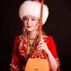 Айзат Карабекова
